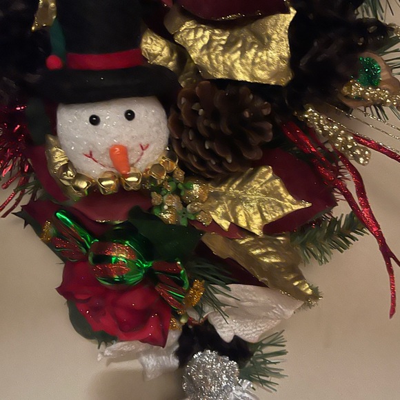 Christmas Wreath (Handcrafted) - Picture 3 of 4